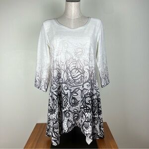 Kamana Sharkbite 3/4 Sleeve Tunic White/Gray/Black